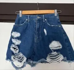 ダメージデニムショートパンツ Mサイズ WEGOのサムネイル