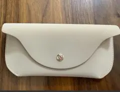 ベージュ フラップ式 メガネケース