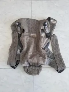 BABYBJÖRN ベビーキャリアミニ　メッシュ　グレーベージュ