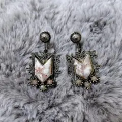 アンティーク　ヴィンテージ　イヤリング　ピンク＆ホワイト