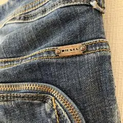 DIESEL KID POIAKJ 14ブルー ダメージ ヒゲ ストレートデニムのサムネイル