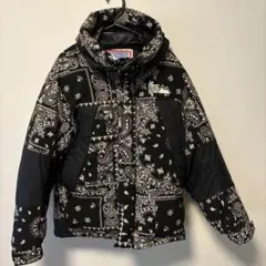ファーストダウン ペイズリー バンダナ柄 ダウンジャケット