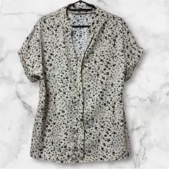 21【美品】花柄 半袖シャツ ベージュ・黒