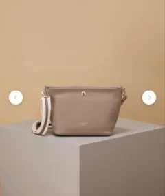 【TOPKAPI】ソフトシュリンク レザー ミニショルダーバッグ グレージュ