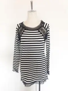 TRESOR レース付き白黒ストライプ長袖トップス