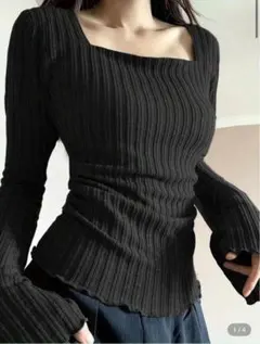 スクエアネック