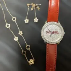 Folli Follieゴールドネックレス&ピアス　腕時計の3点セット