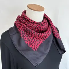 3-19.レッド&ブラック レオパード柄　ヴィンテージ　シルクツイルスカーフ