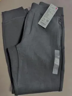【新品未使用】UNIQLO ドライスウェット ジョガーパンツ 130 ブラックのサムネイル