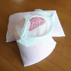 【美品】パイプ枕 白×ピンク 2個セット 冷却 洗えるメッシュカバーのサムネイル