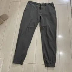 ユニクロ　 グレーMサイズ　EZYジョガーパンツ（ウルトラストレッチドライEX