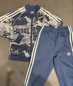 adidas グラフィックプリント セットアップ　130cm
