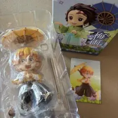 鬼滅の刃　梅雨シリーズ　中国限定フィギュア　我妻善逸