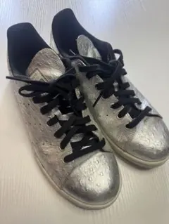アディダススタンスミス　シルバー オーストリッチ柄