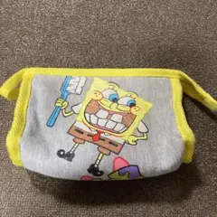 スポンジボブ　ポーチ
