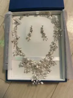 LoveTiara ネックレス＆イヤリングセット