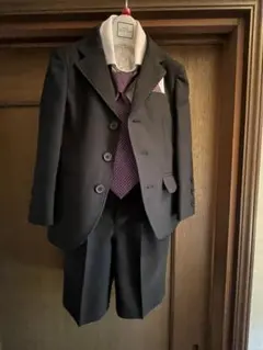 フォーマルショートパンツ ダークグレー サスペンダー付き　110センチ