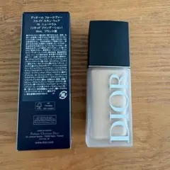 リニューアル品Dior フォーエヴァー フルイド スキン ウェア 30mL