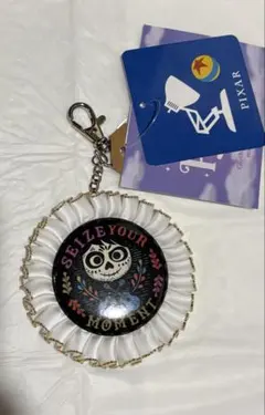 リメンバーミー　ミゲル　缶バッジ風　キーホルダー