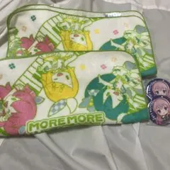 モアモアジャンプ タオル 巡音ルカ 缶バッジ