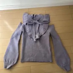ＧＲＬ　新品　フリル付き薄紫長袖ニット