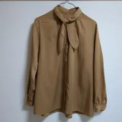 AuieF ボウタイ付ブラウスのサムネイル