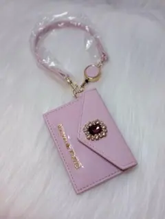 Maison de FLEURリール付きビジューカードポケットパスケース　ピンク