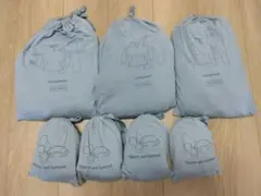 未使用　エミレーツ航空 アメニティ ラウンジウェア3着、スリッパ＆アイマスク4つ