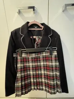 arisana 卒業式のスーツセットアップ　160