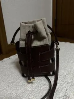 ダークブラウン ショルダーバッグ ドローストリング式