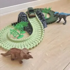 【 美品 】恐竜おもちゃセット レールおもちゃ 電動ミニカー サファリパーク