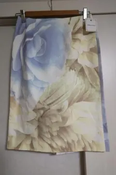 【新品】タグ付 ミリオンカラッツ 花柄 タイトスカート S
