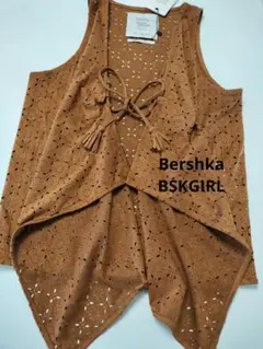 BershkaBSKGIRL　スエード　タッセルリボン　ベスト