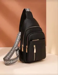 黒いスリングバッグ 合成皮革