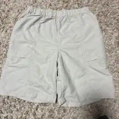 ユニクロ　UNIQLO オフホワイト　ハーフパンツ　ギアショートパンツ 160