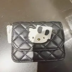 ローリーズファーム　ハローキティ　キルティングカードケースキーチャーム　ブラック