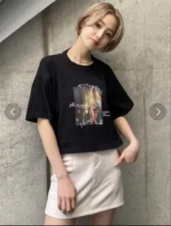 EMODA ホワイトタイトスカート 前ボタン付きのサムネイル