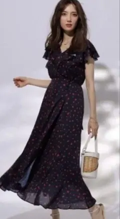 アプワイザーリッシェ ラッフルカシュクールプリントワンピース ハート