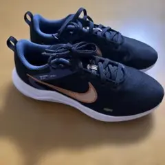 新品　NIKE ダウンシスター12 ランニングシューズ　ブラック　25cm