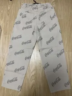 【新品】H&M x Coca-Cola ワークパンツ ベージュのサムネイル