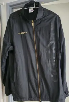 adidas ブラック ジャンパー