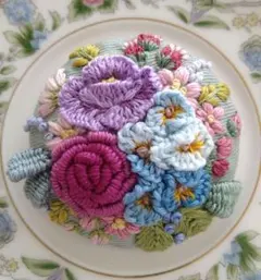 No.546 ハンドメイドブローチ　刺繍