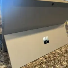 Microsoft Surface Goメモリ8GB 容量128GBのサムネイル