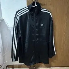 adidasパーカー黒ブラックトラックジャケット