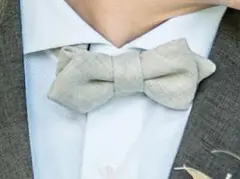 ベージュ 蝶ネクタイ　調整可能