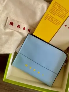 新品未使用MARNI マルニ 財布コインケース コンパクトウォレット 箱付きのサムネイル