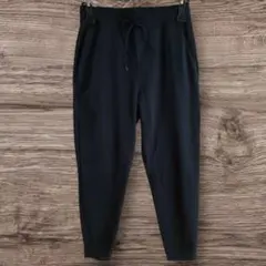 ユニクロ ウルトラストレッチアクティブジョガーパンツ メンズ M ブラック
