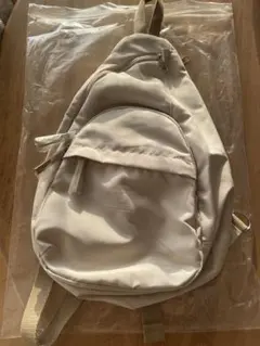 ボディバッグ　アネログランデ　グレーべジュ