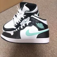 NIKE AIR JORDAN 1 MID 黒☓ミント　27.5cm 未使用のサムネイル
