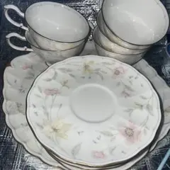 NARUMI BONE CHINA (カップ&ソーサー)